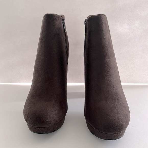 DREAM PAIRS Women's Stomp High Heel Ankle Block Chunky Heel Boots Size 9 US - Picture 6 of 7